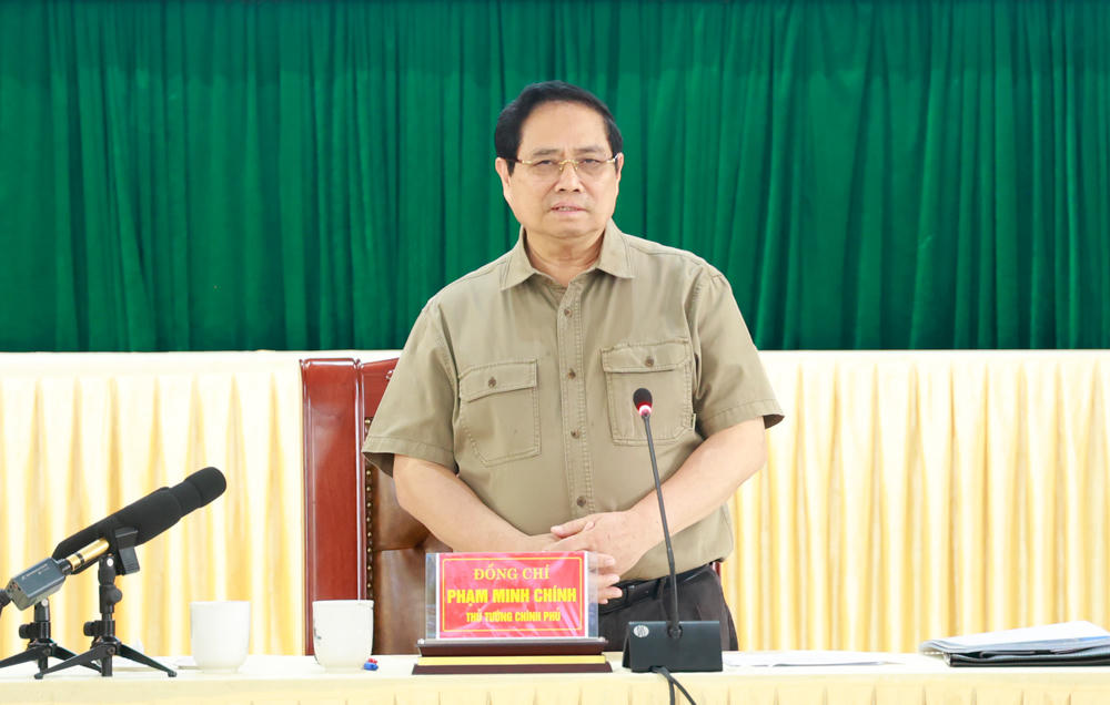 Thủ tướng Phạm Minh Ch&iacute;nh kết luận hội nghị.