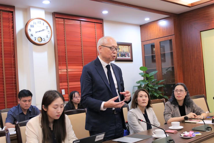 Đại diện Hiệp hội Điều phối Y tế quốc tế Nhật Bản ph&aacute;t biểu tại buổi l&agrave;m việc.&nbsp;