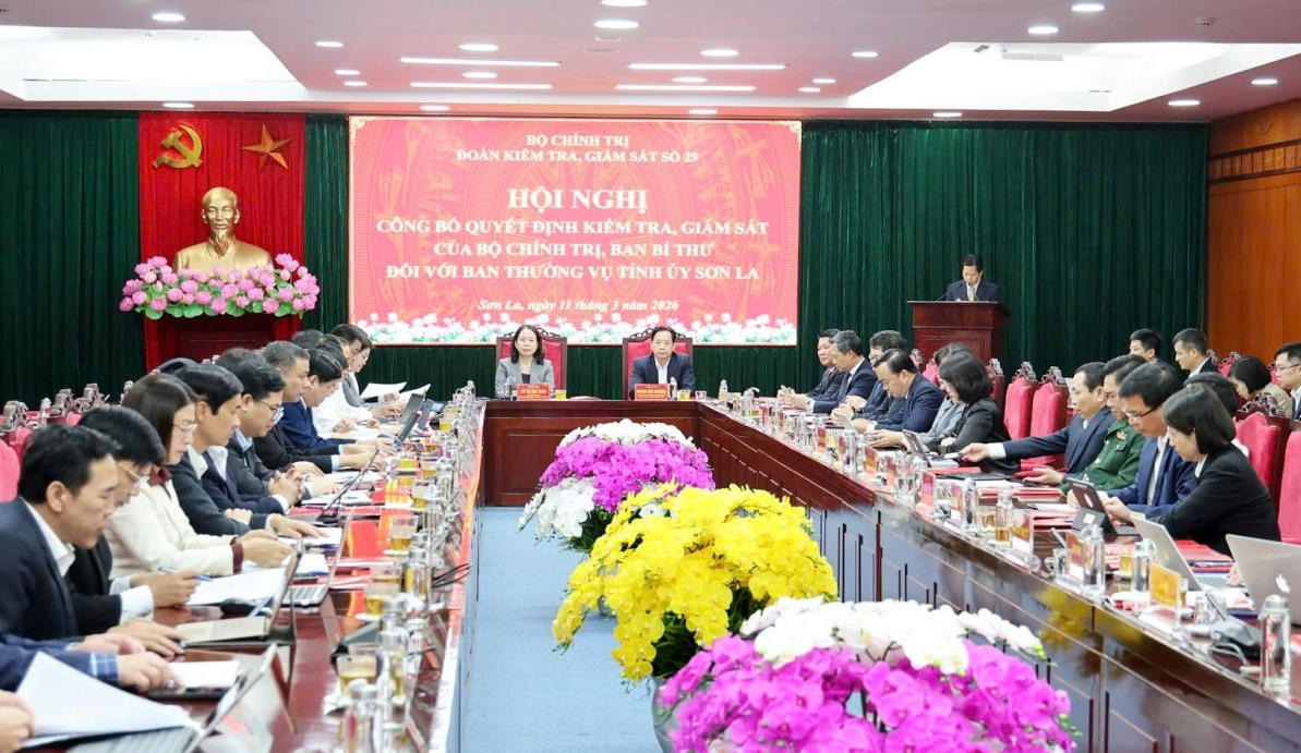 Hội nghị c&ocirc;ng bố Quyết định kiểm tra, gi&aacute;m s&aacute;t năm 2026 đối với Ban Thường vụ Tỉnh ủy Sơn La.