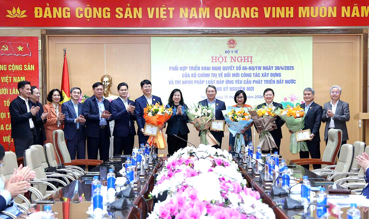 Bộ Y tế và Bộ Tư pháp tăng cường phối hợp triển khai Nghị quyết về đổi mới công tác xây dựng và thi hành pháp luật