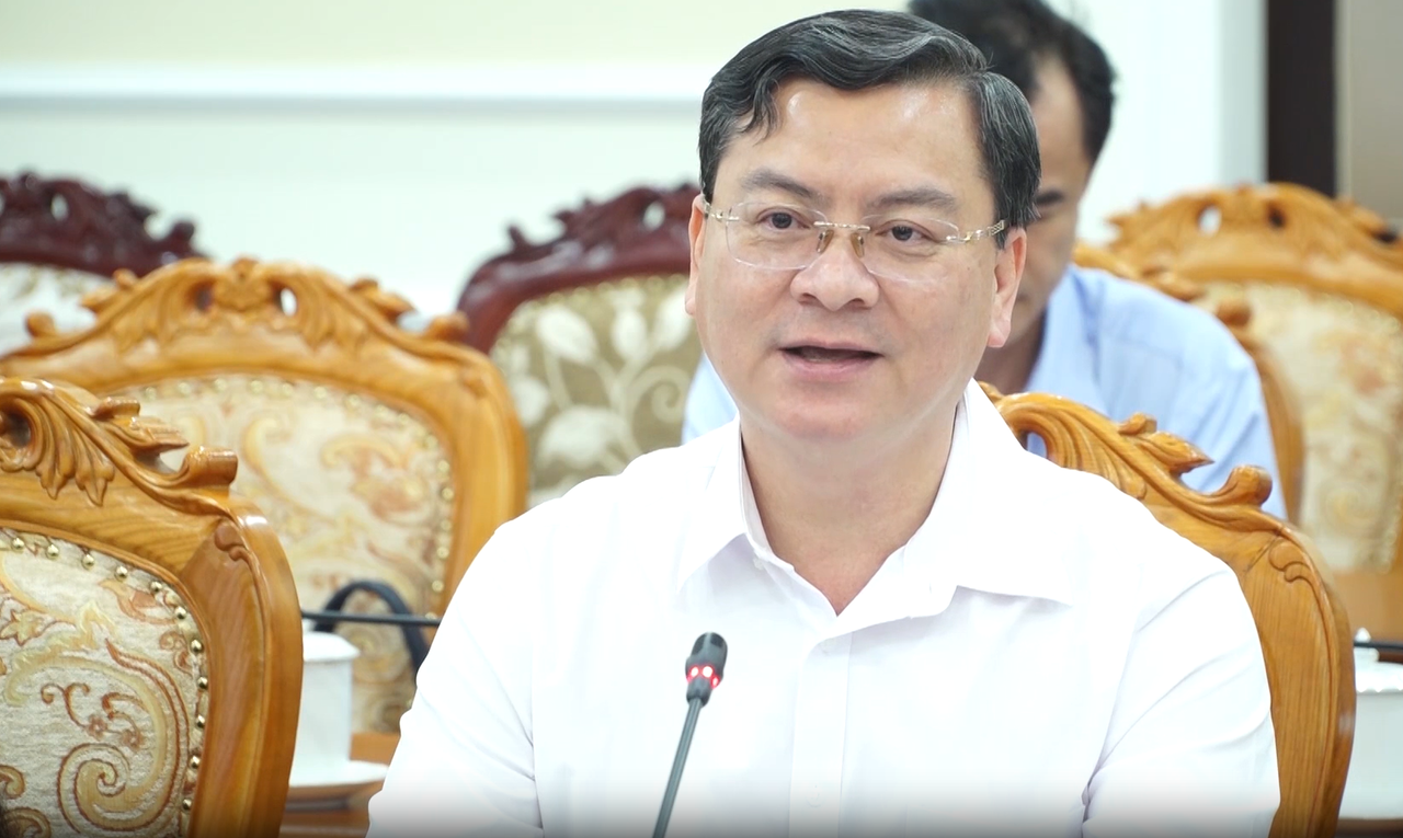 Ph&oacute; Chủ tịch UBND TP HCM Nguyễn C&ocirc;ng Vinh thống nhất quan điểm Bộ Tư ph&aacute;p v&agrave; cho biết th&agrave;nh phố đang phối hợp chặt chẽ với c&aacute;c cơ quan chức năng về th&agrave;nh lập TTTTQT (Ảnh: B&ugrave;i Y&ecirc;n).