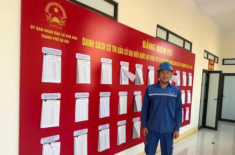 Kỹ thuật vi&ecirc;n VNPT H&agrave; Nội đ&atilde; ho&agrave;n th&agrave;nh kết nối mạng phục vụ c&ocirc;ng t&aacute;c bầu cử tại x&atilde; Kim Anh