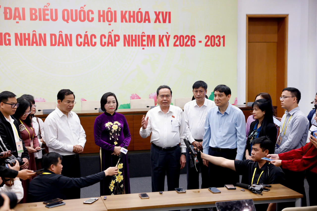 Chủ tịch Quốc hội&nbsp;đ&aacute;nh gi&aacute; rất cao sự v&agrave;o cuộc hết sức quyết liệt của c&aacute;c cơ quan th&ocirc;ng tấn b&aacute;o ch&iacute; Trung ương v&agrave; địa phương. (Ảnh: Như &Yacute;)