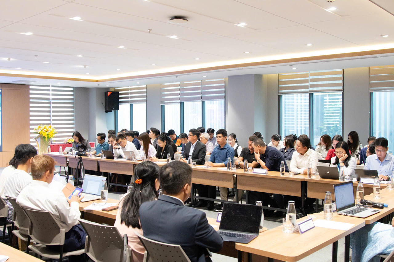 To&agrave;n cảnh hội thảo đầu cầu TP.HCM (Trường Kinh tế, Luật v&agrave; Quản l&yacute; Nh&agrave; nước (CELG) thuộc Đại học Kinh tế TP. Hồ Ch&iacute; Minh (UEH))