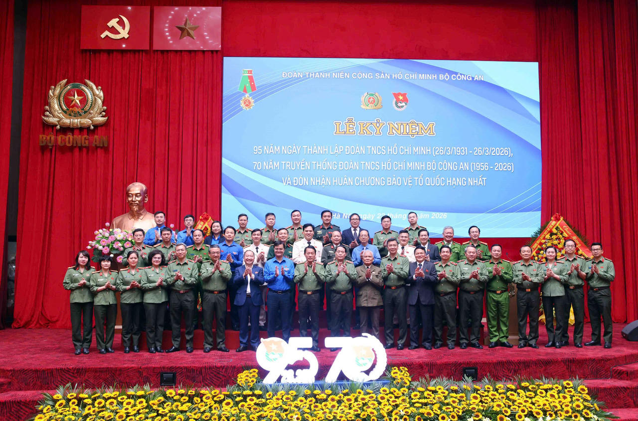 C&aacute;c đại biểu dự Lễ kỷ niệm.