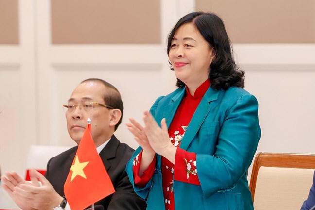 B&agrave; B&ugrave;i Thị Minh Ho&agrave;i - Ủy vi&ecirc;n Bộ Ch&iacute;nh trị, B&iacute; thư Trung ương Đảng, Chủ tịch UBTƯ MTTQ Việt Nam tại Hội đ&agrave;m&nbsp;&nbsp;