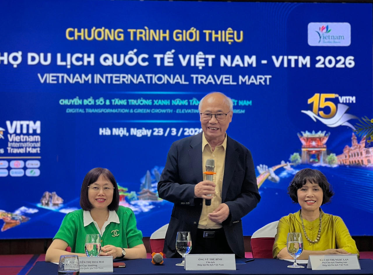 Chủ tịch Hiệp hội Du lịch Việt Nam Vũ Thế B&igrave;nh th&ocirc;ng tin về những điểm mới của VITM 2026 (Ảnh: P.V).