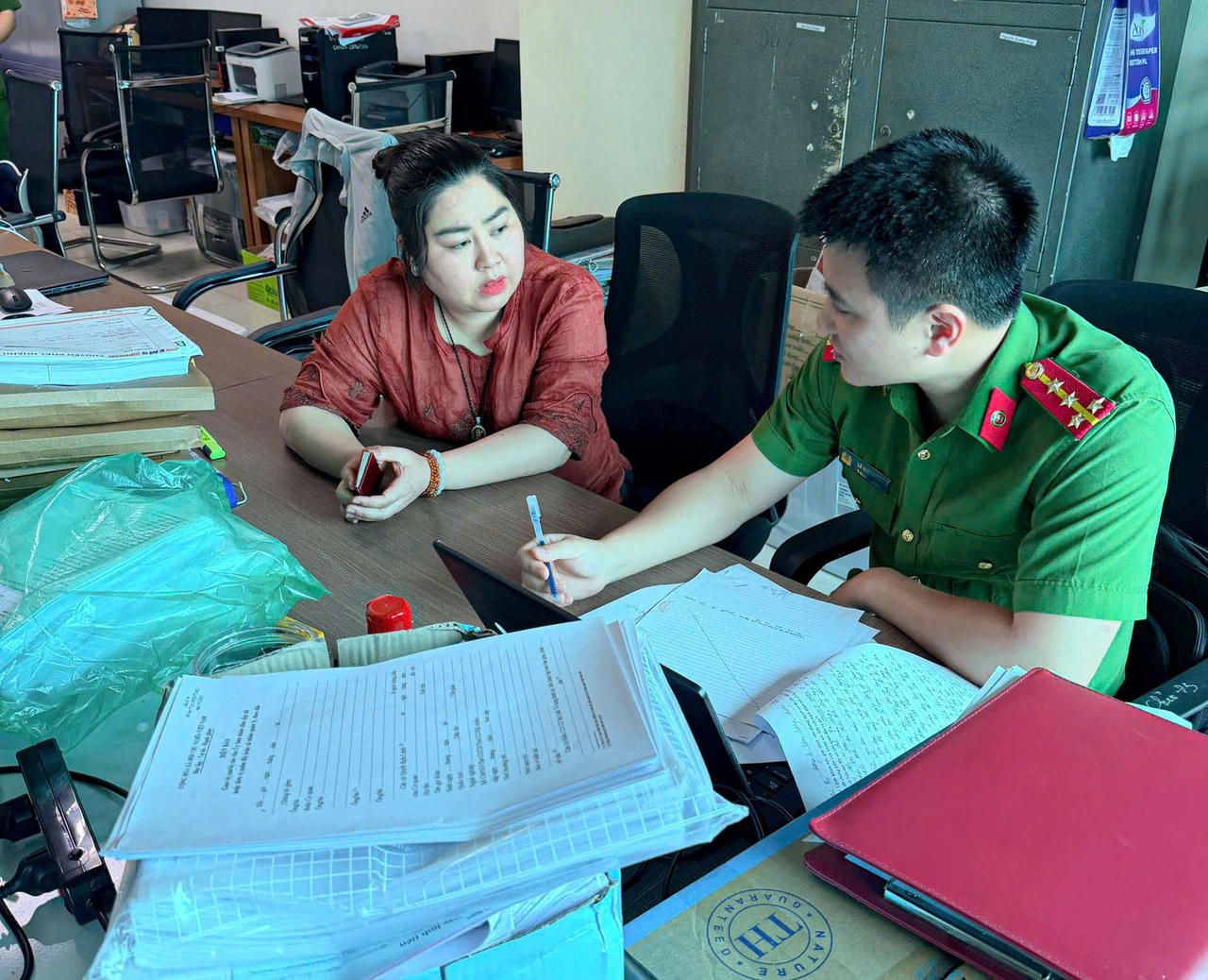 Đối tượng Nguyễn Thị Hiệp, Ph&oacute; Gi&aacute;m đốc C&ocirc;ng ty TNHH MTV Hiệp Hưng. Ảnh: C&ocirc;ng an tỉnh Ph&uacute; Thọ