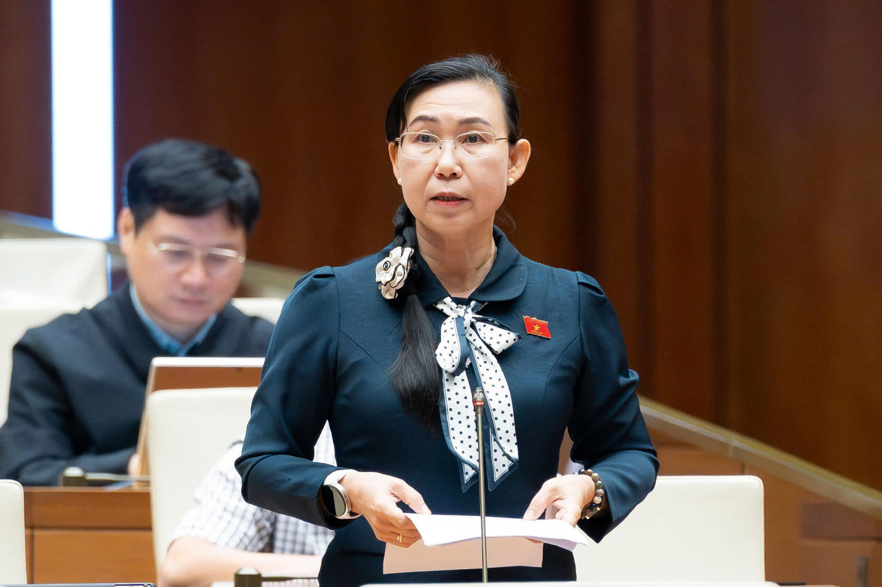 B&agrave; Phan Thị Mỹ Dung.