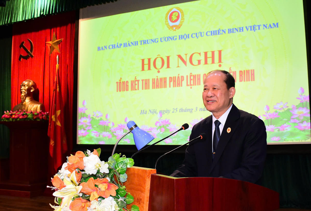 Chủ tịch Hội cựu Chiến binh Việt Nam, Thượng tướng Bế Xu&acirc;n Trường ph&aacute;t biểu khai mạc.