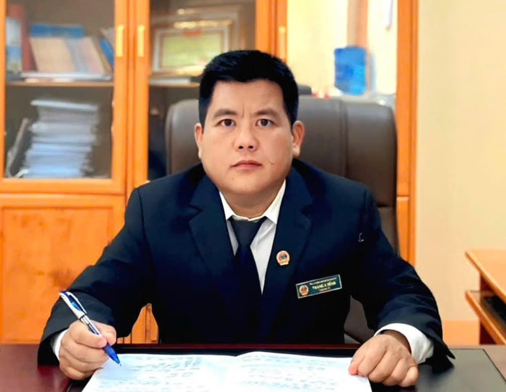 &Ocirc;ng Tr&aacute;ng A Tếnh.