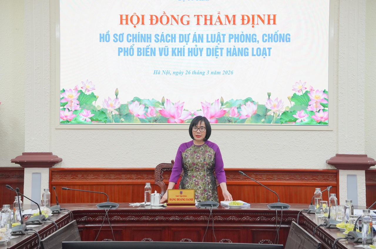 Thứ trưởng Đặng Ho&agrave;ng Oanh kết luận cuộc họp.