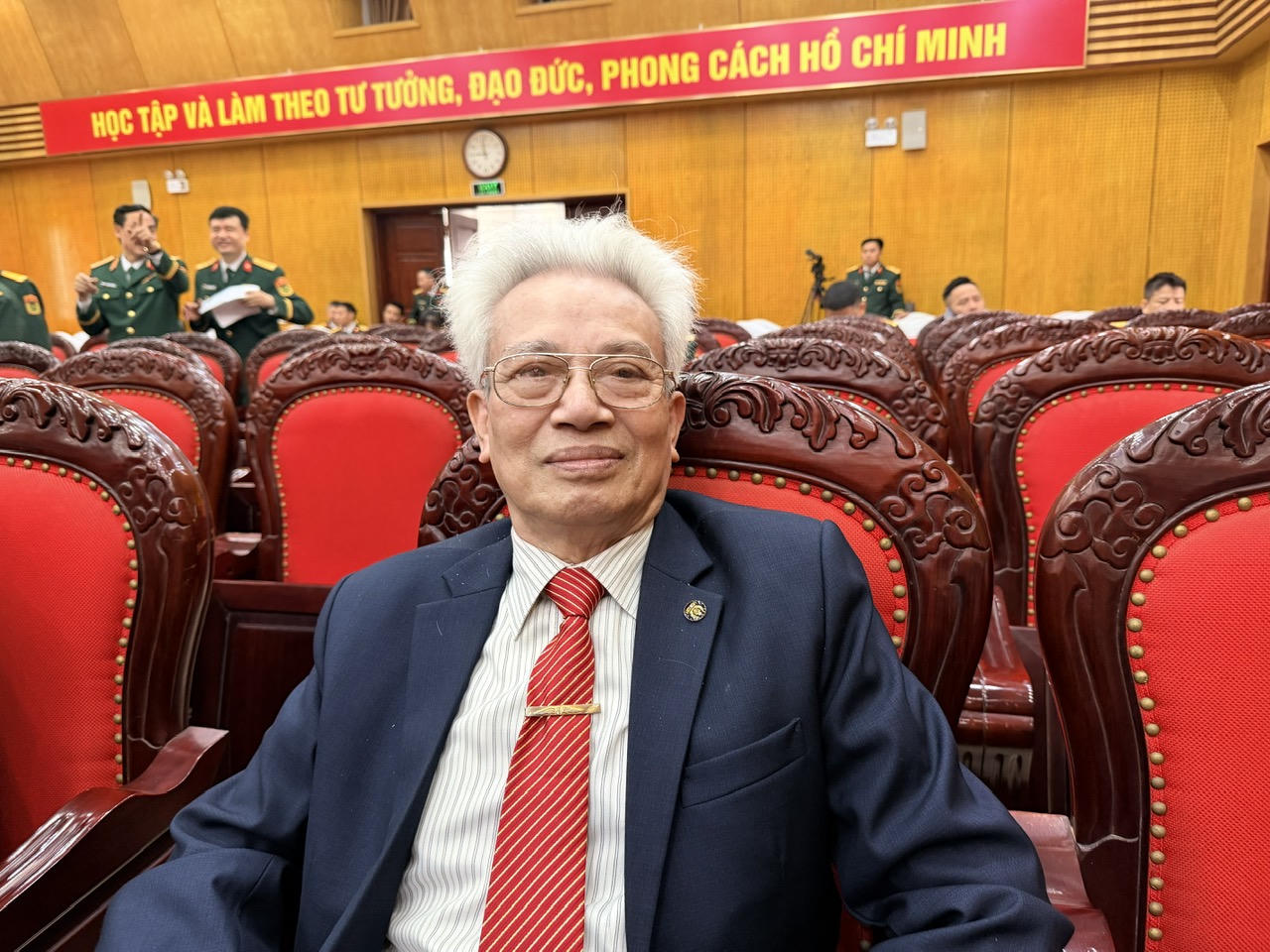 Đại t&aacute; Nguyễn Văn Tiếp (86 tuổi), nguy&ecirc;n Chủ nhiệm Kỹ thuật Binh chủng Đặc c&ocirc;ng. (Ảnh: PV).&nbsp;