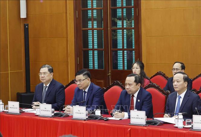 Ch&uacute; th&iacute;ch ảnh