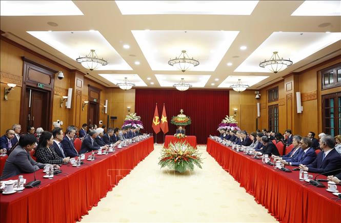 Ch&uacute; th&iacute;ch ảnh