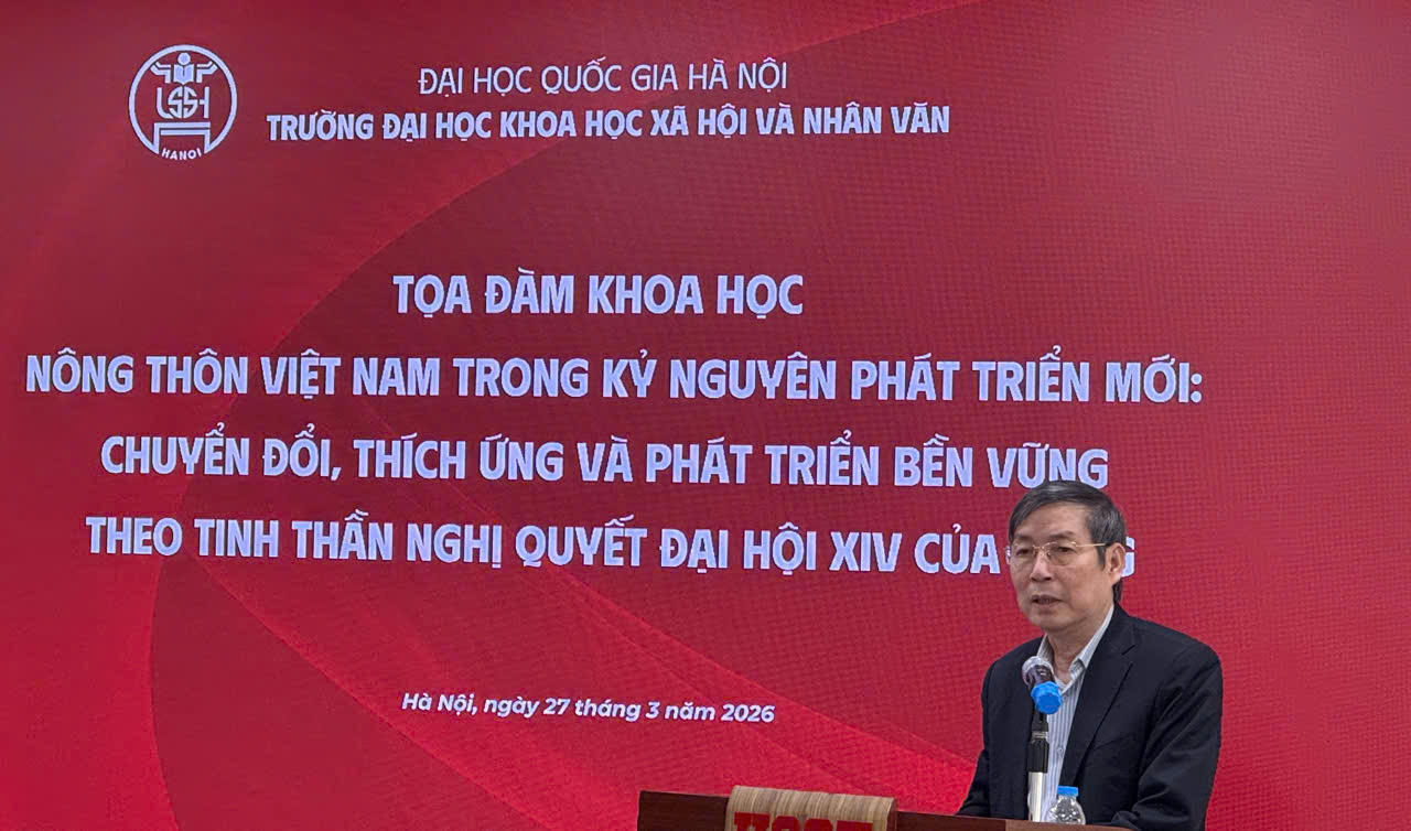 GS.TS Nguyễn Văn T&agrave;i ph&aacute;t biểu tại Tọa đ&agrave;m. (Ảnh: PV)