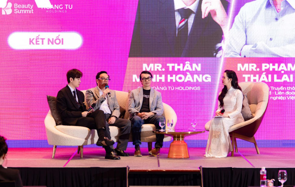 &Ocirc;ng Phạm Th&aacute;i Lai - Gi&aacute;m đốc Trung t&acirc;m Truyền th&ocirc;ng v&agrave; Th&ocirc;ng tin kinh tế thuộc VCCI chia sẻ tại họp b&aacute;o Beauty Summit.