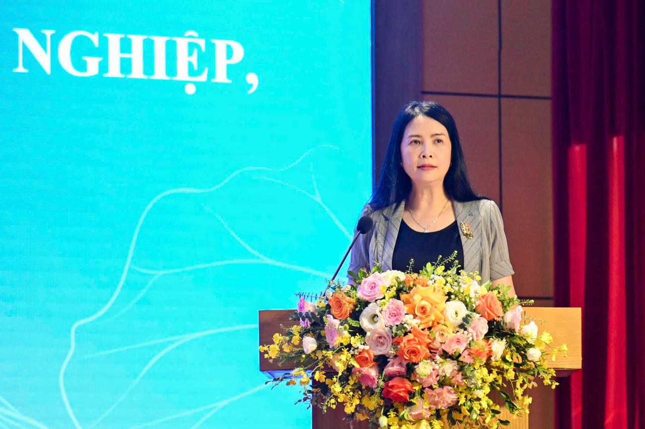 B&agrave; Trần Lan Phương, Ph&oacute; Chủ tịch thường trực Hội Li&ecirc;n hiệp Phụ nữ Việt Nam ph&aacute;t biểu