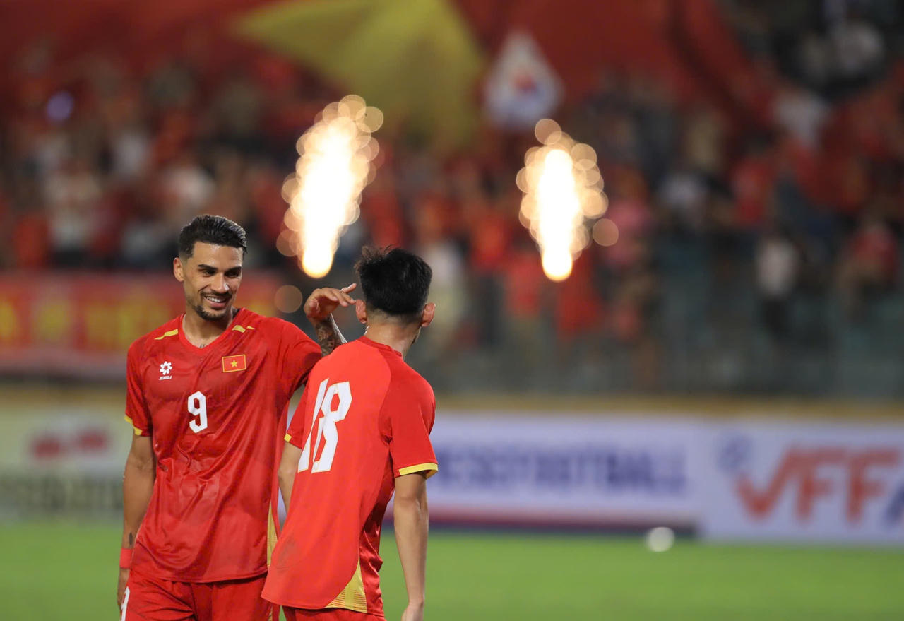 Ho&agrave;ng H&ecirc;n đang l&agrave; ch&acirc;n s&uacute;t ấn tượng của đội tuyển Việt Nam l&uacute;c n&agrave;y