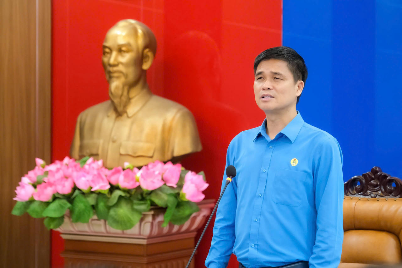 Ph&oacute; Chủ tịch Tổng LĐLĐVN Ngọ Duy Hiểu qu&aacute;n triệt, triển khai Chỉ thị 58.