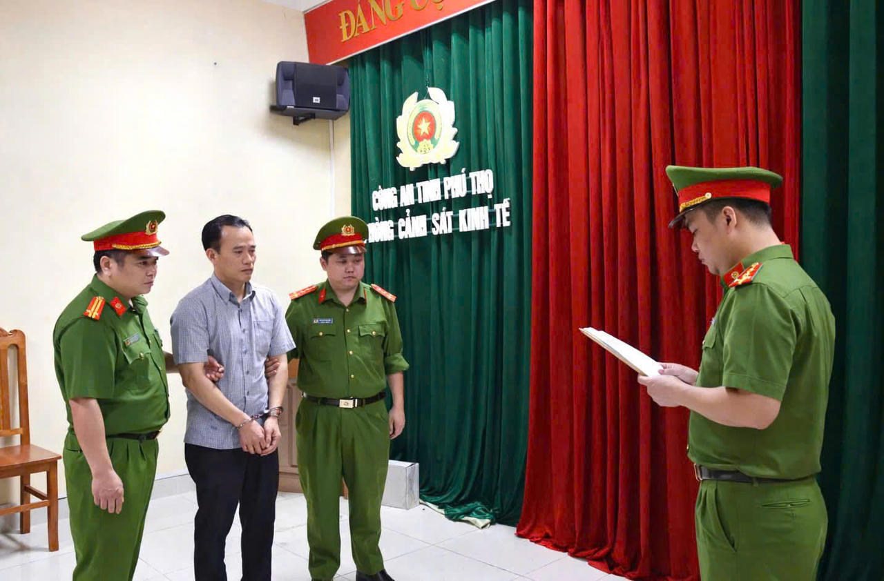 Cơ quan Cảnh s&aacute;t điều tra C&ocirc;ng an tỉnh Ph&uacute; Thọ đ&atilde; ra Quyết định khởi tố bị can, ra lệnh bắt bị can để tạm giam đối với Nguyễn L&acirc;m Tới. Ảnh: CA tỉnh Ph&uacute; Thọ