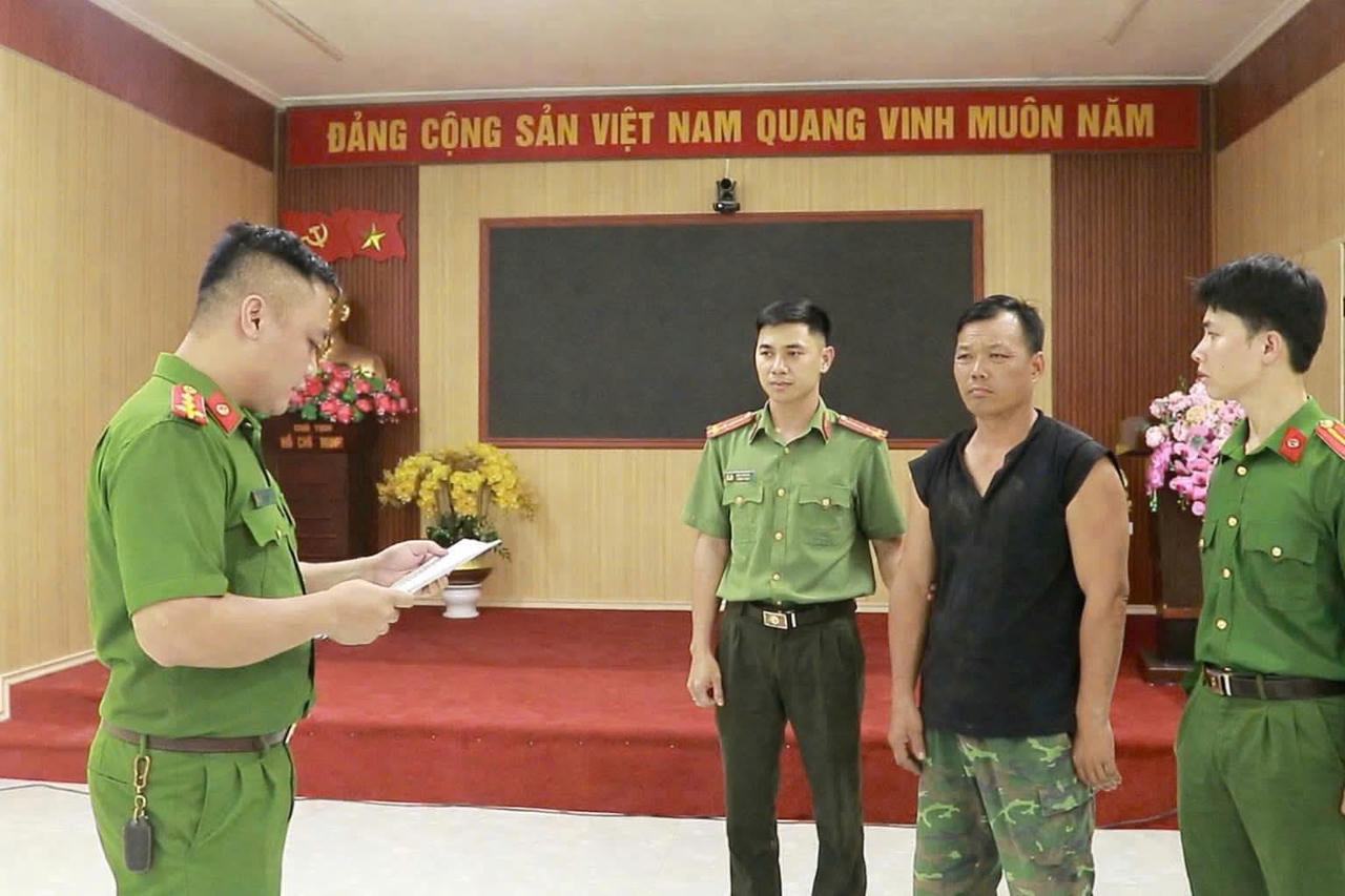 C&ocirc;ng an tỉnh Điện Bi&ecirc;n c&ocirc;ng bố quyết định khởi tố vụ &aacute;n, khởi tố bị can đối với Phạm Văn Lộc