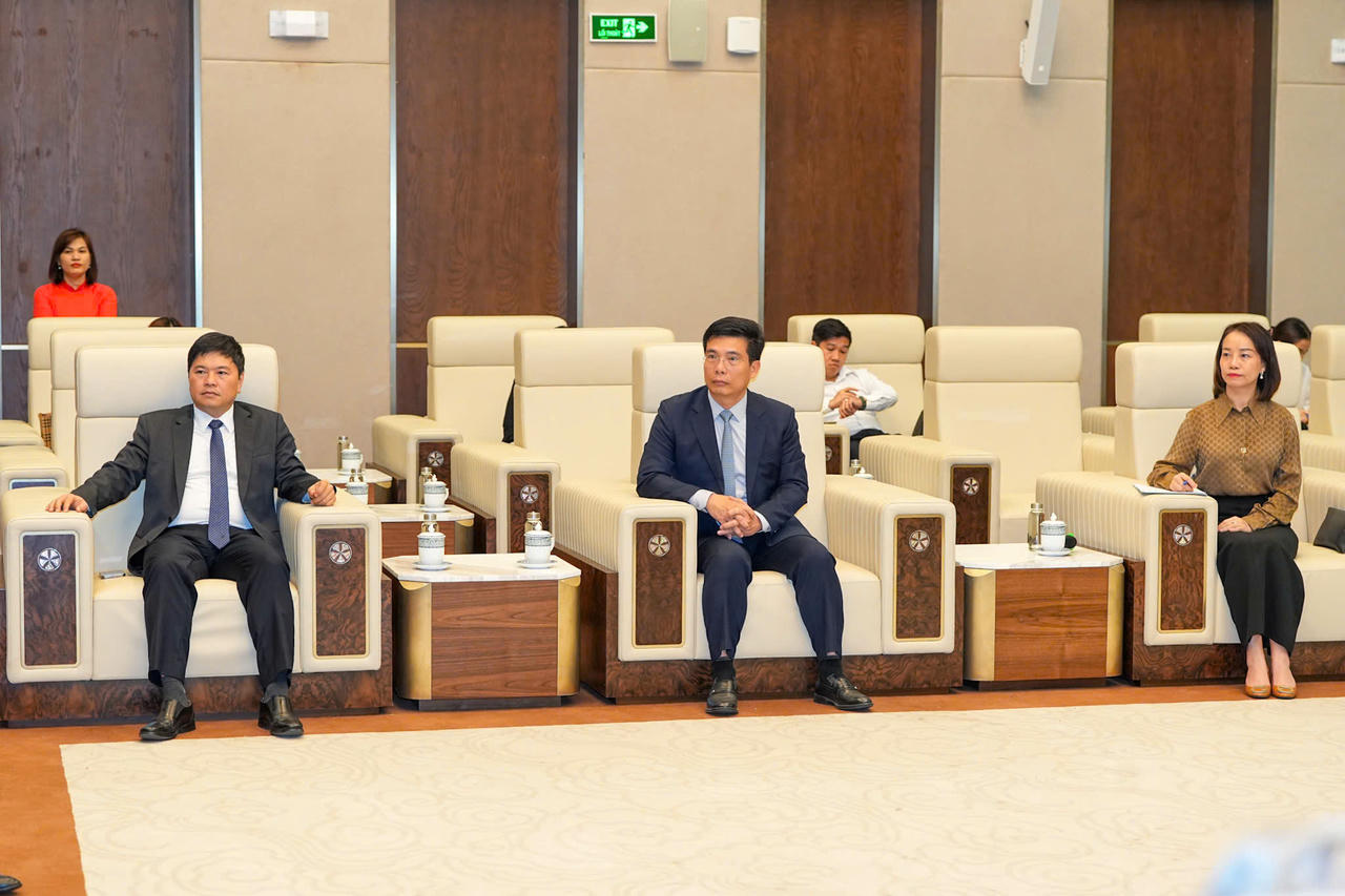 C&ugrave;ng dự c&oacute; Ph&oacute; Chủ tịch UBND th&agrave;nh phố Ho&agrave;ng Minh Cường v&agrave; l&atilde;nh đạo c&aacute;c sở, ng&agrave;nh li&ecirc;n quan.