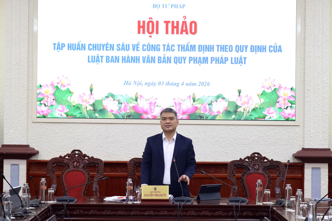 Thứ trưởng Nguyễn Thanh T&uacute; ph&aacute;t biểu khai mạc.