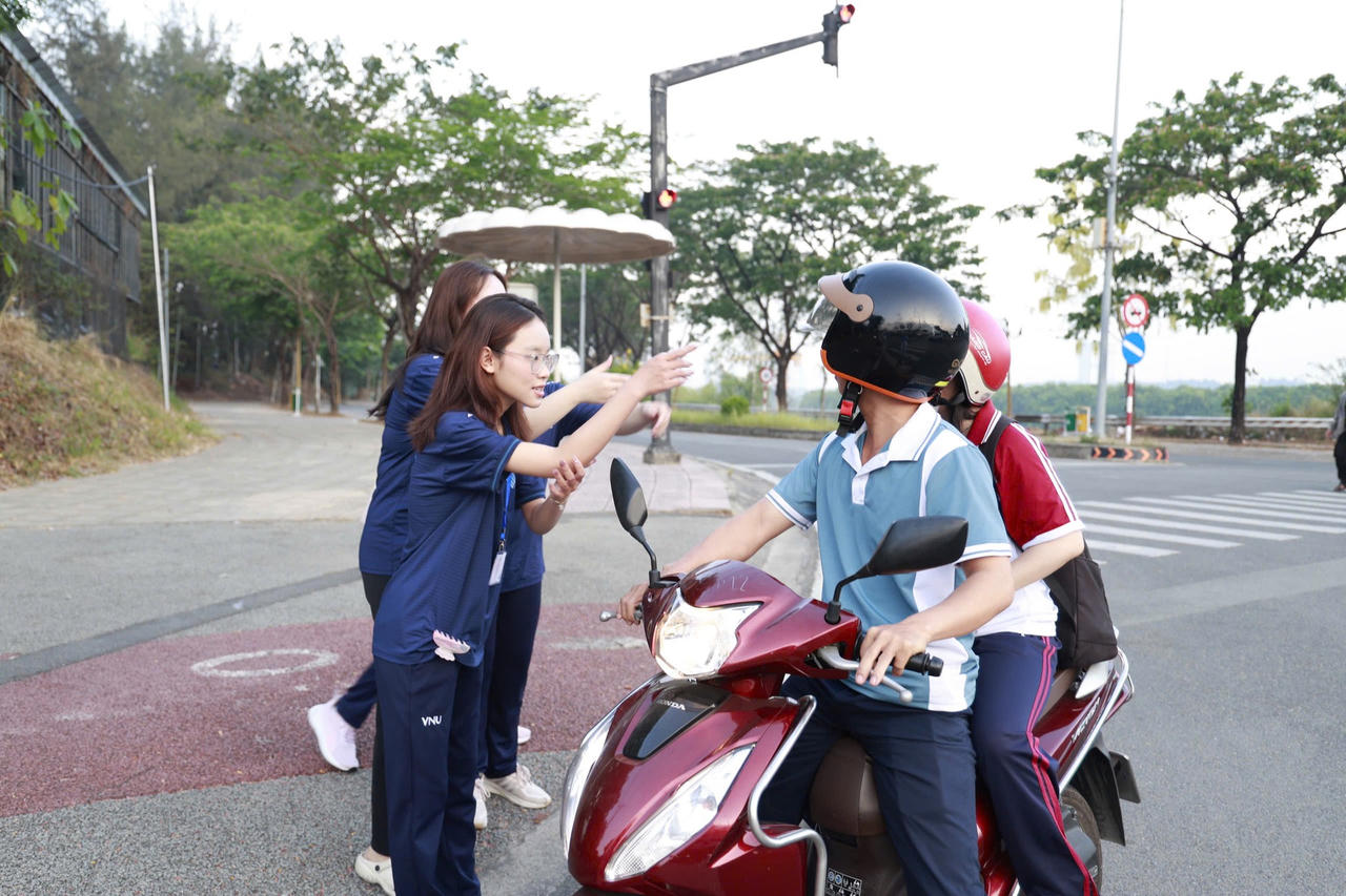 Kỷ lục -137.000 th&iacute; sinh bước v&agrave;o kỳ thi Đ&aacute;nh gi&aacute; năng lực ĐHQG-HCM 2026