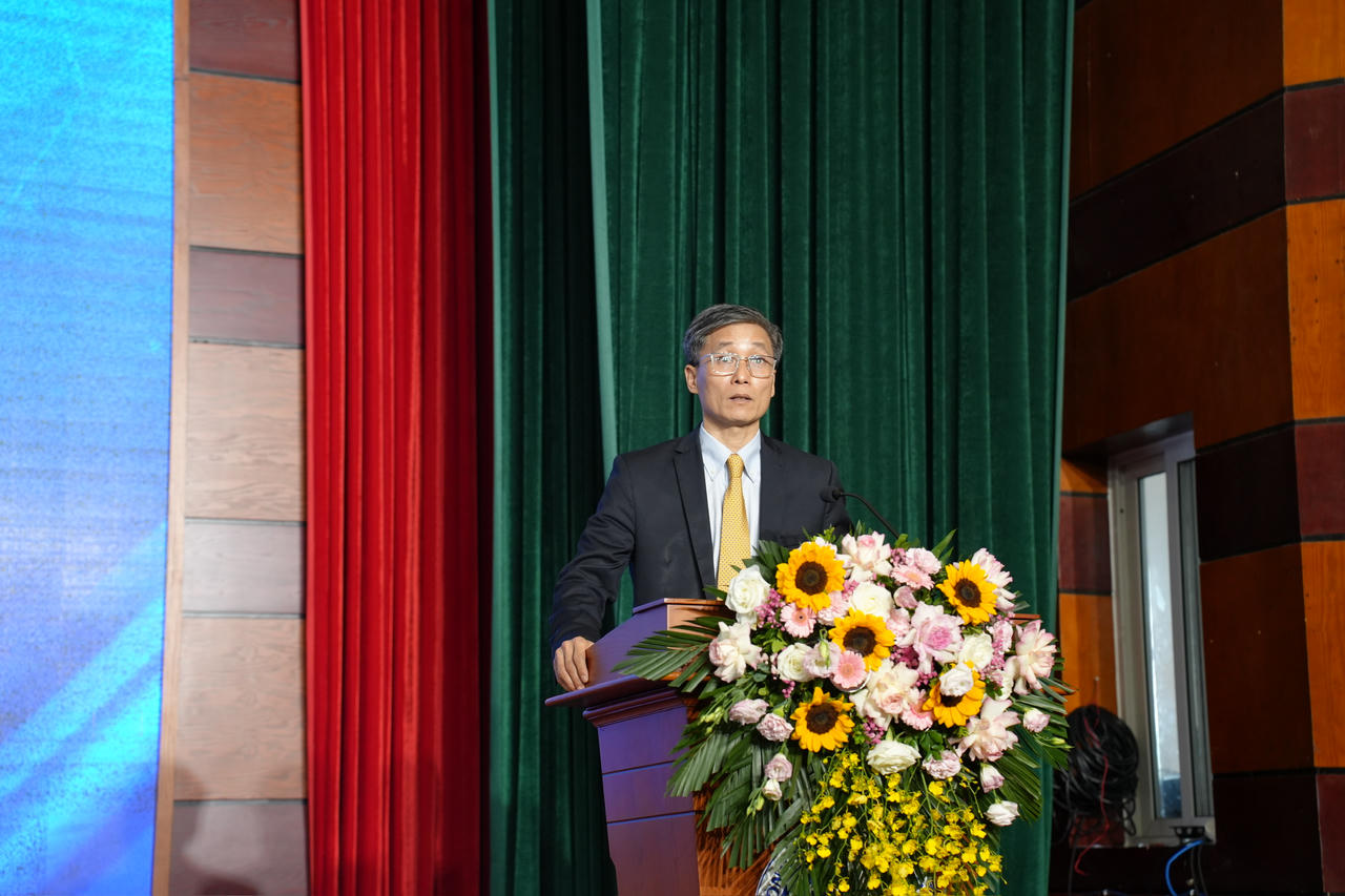 Chủ tịch Hội Luật gia Việt Nam Nguyễn Kh&aacute;nh Ngọc ph&aacute;t biểu