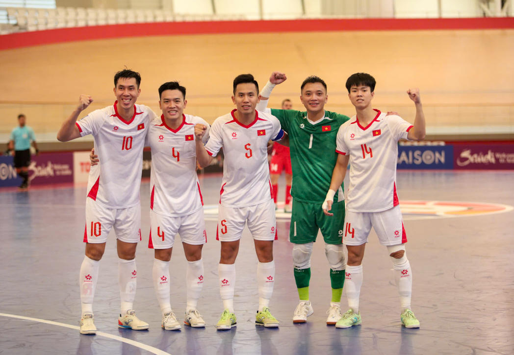 Đội tuyển futsal Việt Nam đang c&oacute; nhiều nh&acirc;n tố trẻ cho kế hoạch d&agrave;i hơi