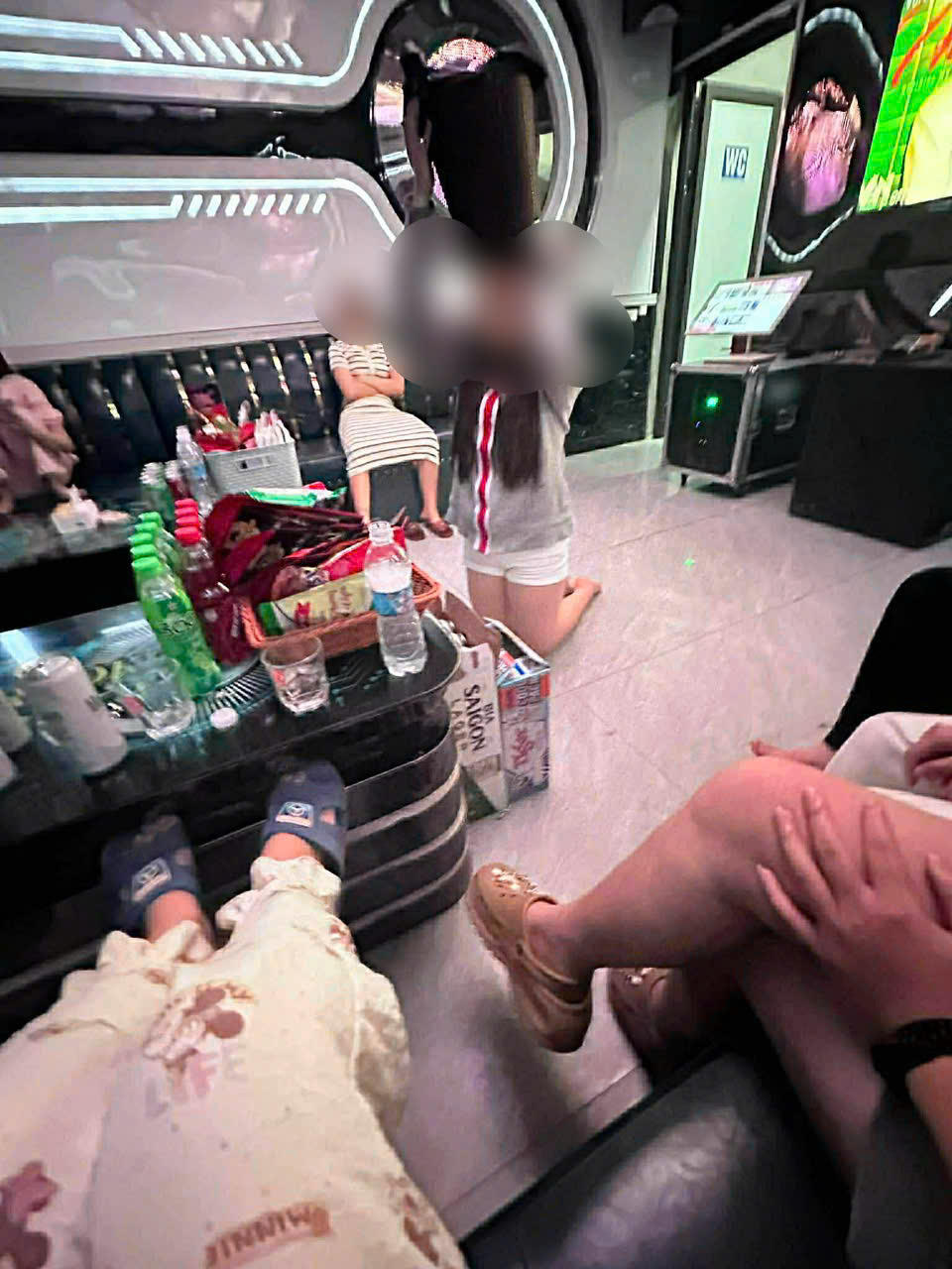 Phú Thọ: Bé gái 15 tuổi nghi bị cưỡng ép lao động tại quán karaoke ở xã Bình Xuyên