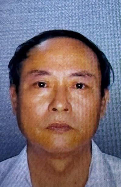 Bị can Dương Văn Lương, nguy&ecirc;n Ph&oacute; Viện trưởng Viện Ph&aacute;p y t&acirc;m thần Trung ương. (Ảnh: C&ocirc;ng an TP H&agrave; Nội)