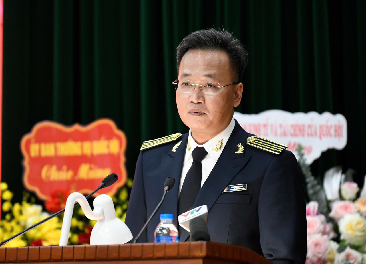 T&acirc;n Tổng Kiểm to&aacute;n nh&agrave; nước Nguyễn Hữu Nghĩa ph&aacute;t biểu tại hội nghị.