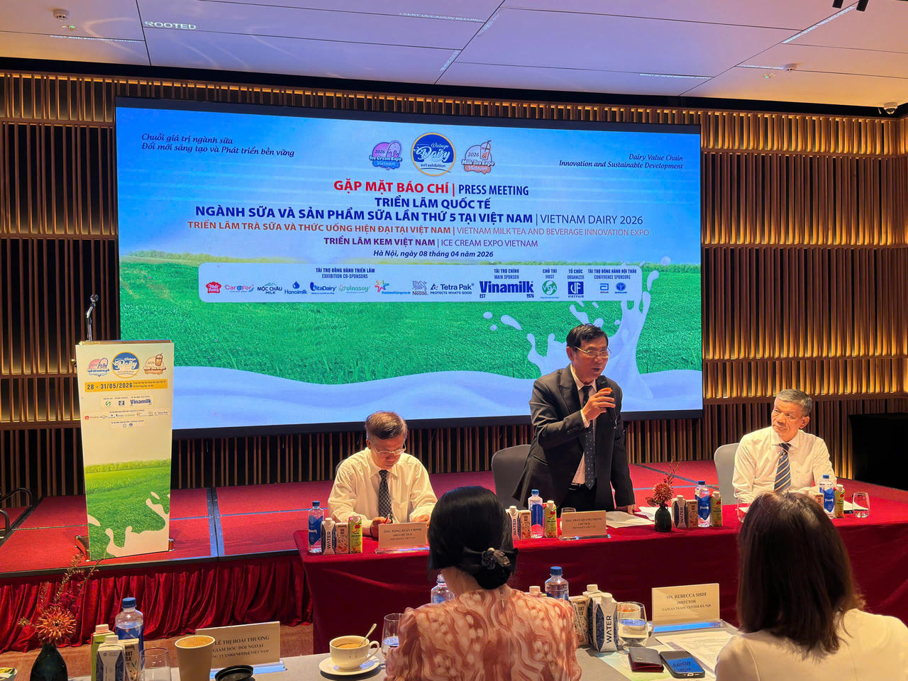 Ban Tổ chức th&ocirc;ng tin về Vietnam Dairy 2026.