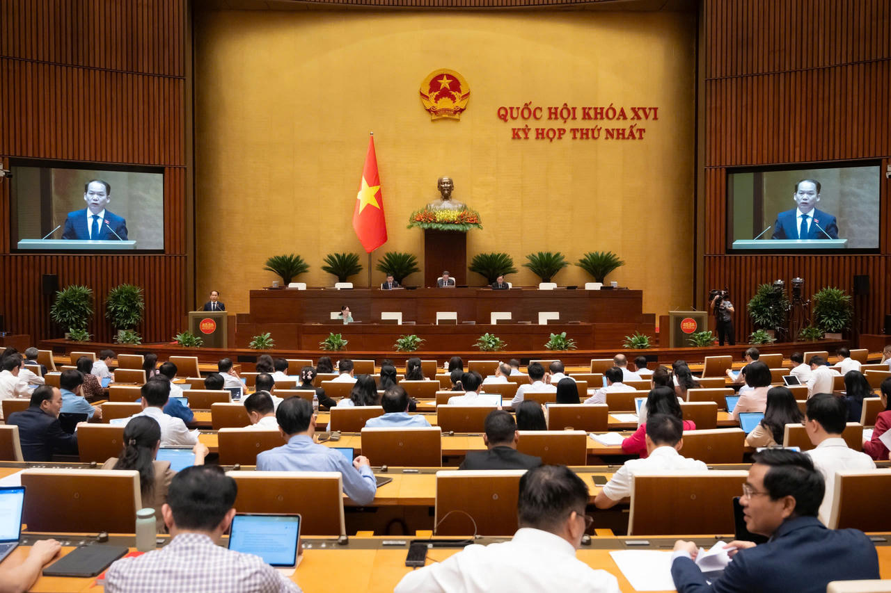 Quang cảnh Phi&ecirc;n họp s&aacute;ng 9/4.