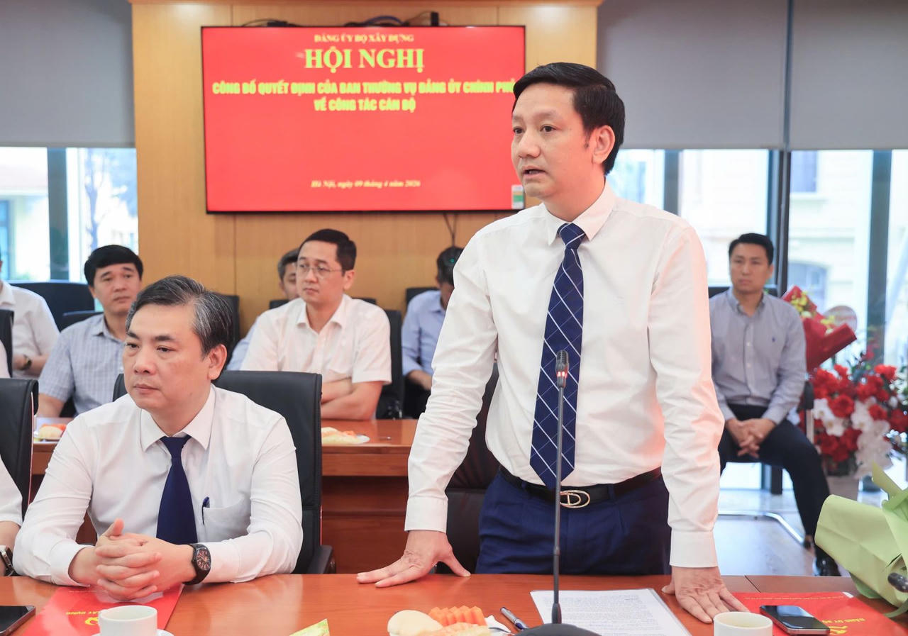 &Ocirc;ng B&ugrave;i Quang Th&aacute;i - Ủy vi&ecirc;n Ban chấp h&agrave;nh Đảng bộ Bộ, B&iacute; thư Đảng ủy,&nbsp;Cục trưởng Cục Đường bộ Việt Nam ph&aacute;t biểu tại Hội nghị