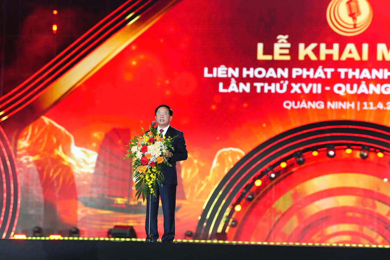 Ủy vi&ecirc;n Bộ Ch&iacute;nh trị, B&iacute; thư Trung ương Đảng, Trưởng ban Tuy&ecirc;n gi&aacute;o v&agrave; D&acirc;n vận Trung ương Trịnh Văn Quyết ph&aacute;t biểu tại buổi lễ.