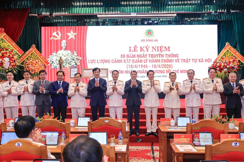 Thủ tướng: Chuyển đổi tư duy quản trị quốc gia hiện đại, lấy hiệu quả phục vụ l&agrave;m thước đo cao nhất- Ảnh 7.