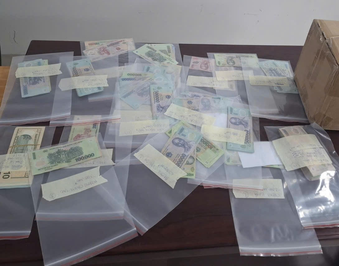 Lật tẩy thủ đoạn tổ chức đánh bạc ngụy trang CLB Poker tại Đà Nẵng