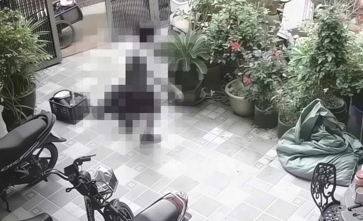 Bước đầu, người vợ tr&igrave;nh b&agrave;y nguy&ecirc;n nh&acirc;n xuất ph&aacute;t từ m&acirc;u thuẫn gia đ&igrave;nh, kh&ocirc;ng bị thương t&iacute;ch v&agrave; kh&ocirc;ng đề nghị xử l&yacute; chồng. Đoạn video được đăng tải trong l&uacute;c bức x&uacute;c.