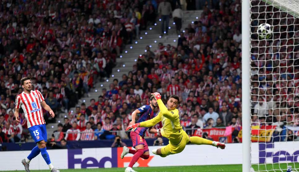 Barca d&ugrave; thắng trận 2-1 nhưng phải dừng bước ở tứ kết Champions League 2026/26