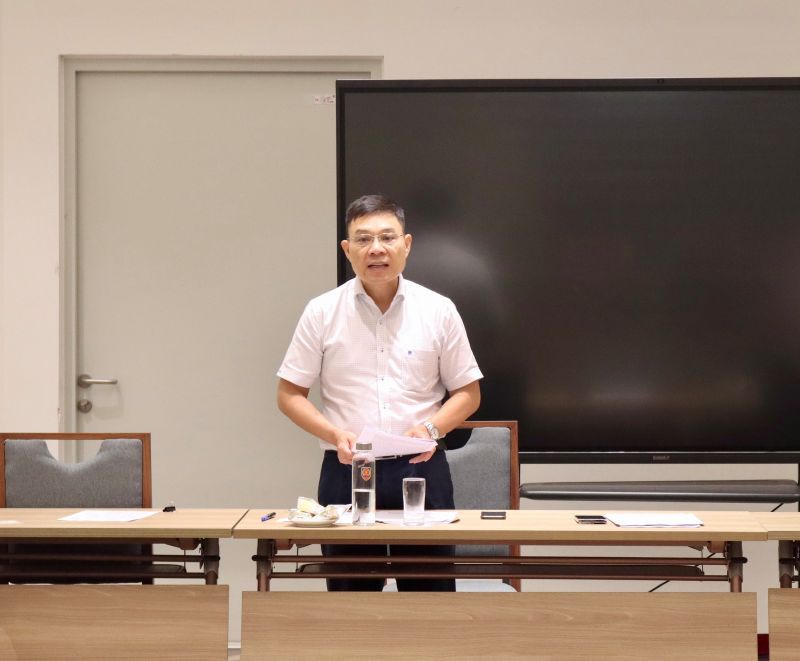 Vụ trưởng Vụ C&ocirc;ng t&aacute;c x&acirc;y dựng văn bản quy phạm ph&aacute;p luật Nguyễn Quốc Ho&agrave;n ph&aacute;t biểu.