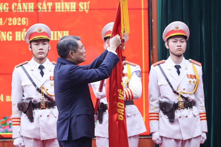 Thủ tướng L&ecirc; Minh Hưng: T&ecirc;n gọi 'Cảnh s&aacute;t h&igrave;nh sự' m&atilde;i l&agrave; niềm tin cậy của Nh&acirc;n d&acirc;n- Ảnh 4.