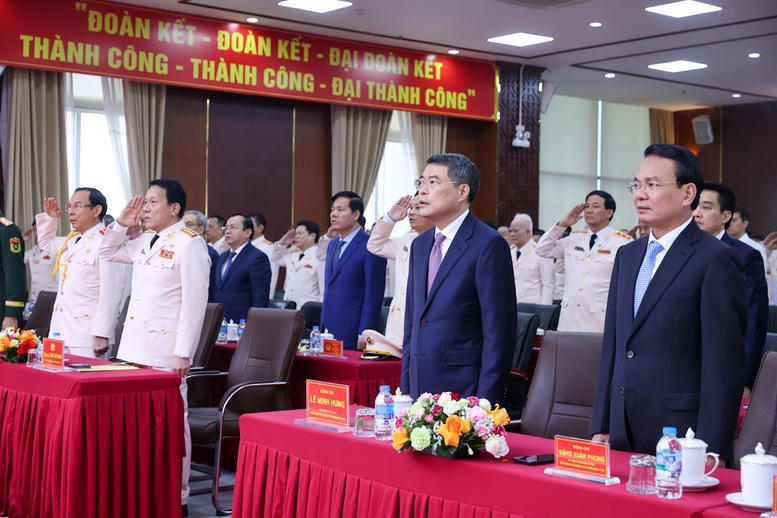 Thủ tướng L&ecirc; Minh Hưng: T&ecirc;n gọi 'Cảnh s&aacute;t h&igrave;nh sự' m&atilde;i l&agrave; niềm tin cậy của Nh&acirc;n d&acirc;n- Ảnh 3.