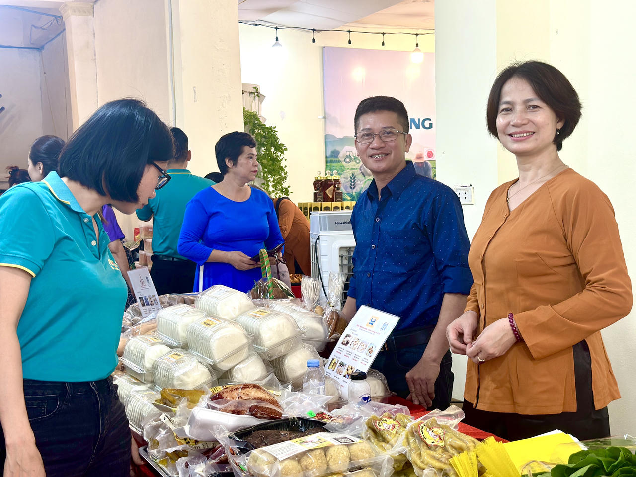 Hàng trăm sản phẩm được giới thiệu tại Phiên chợ Nông sản Hà Nội 2026