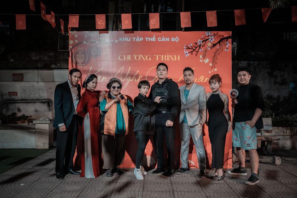 Những nghệ sĩ v&agrave; diễn vi&ecirc;n trong phim ca nhạc 'Thị phi' (ảnh Đ. Bay)