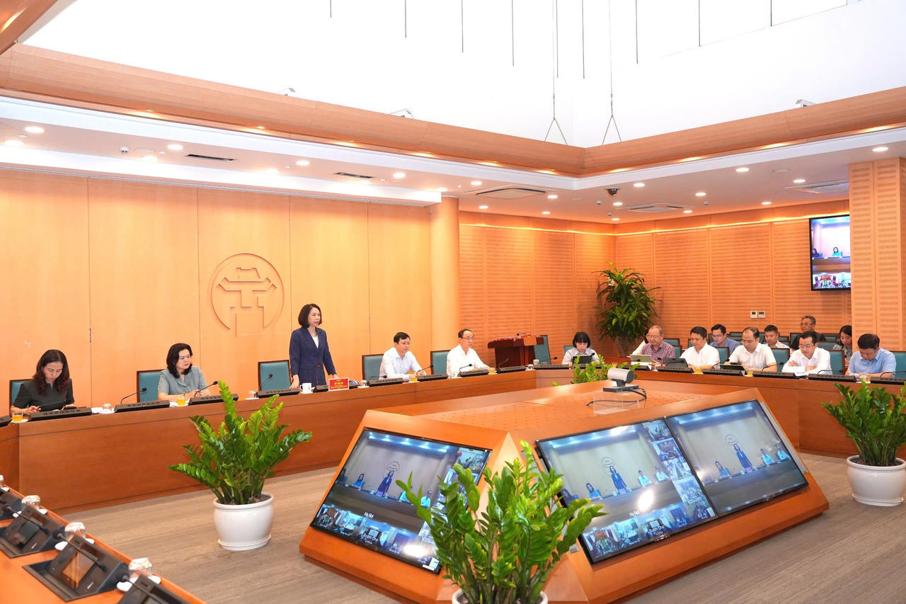 To&agrave;n cảnh buổi họp.