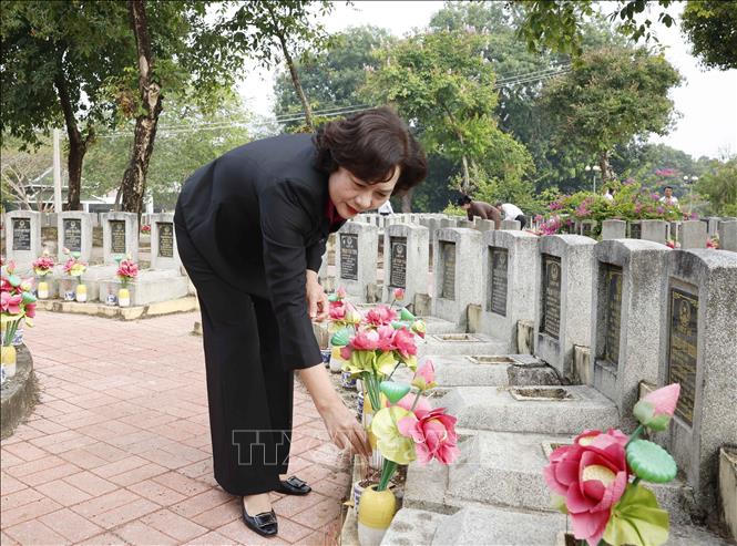 Ch&uacute; th&iacute;ch ảnh