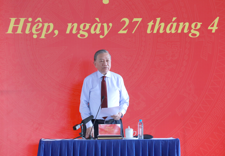 Tổng B&iacute; thư, Chủ tịch nước T&ocirc; L&acirc;m thăm, gặp gỡ, động vi&ecirc;n c&ocirc;ng nh&acirc;n, người lao động ở TPHCM- Ảnh 2.